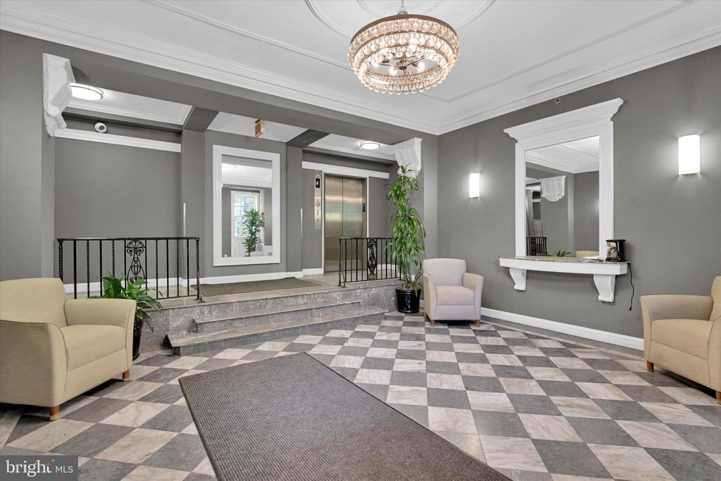 1621 T STREET NW 402