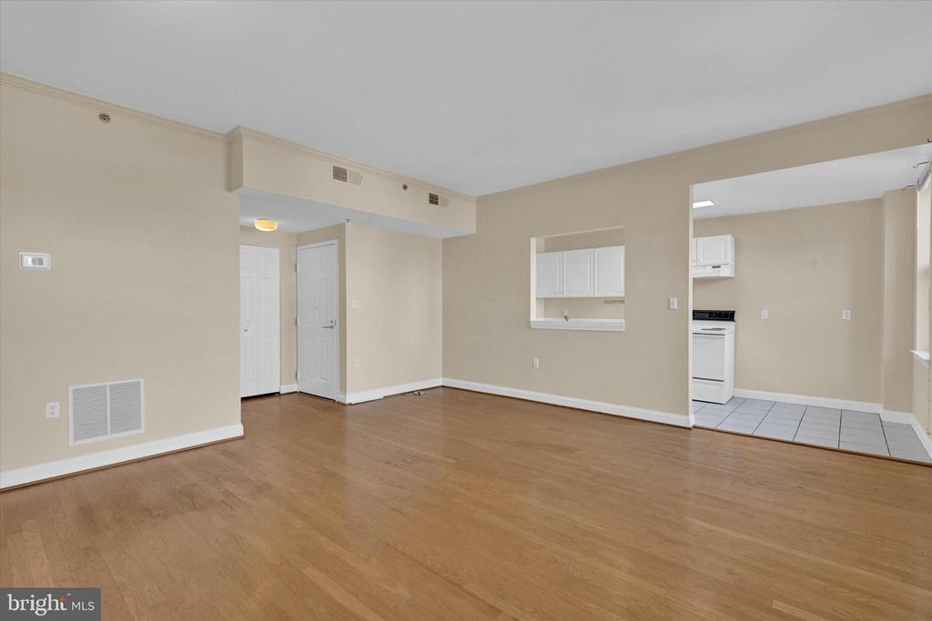1621 T STREET NW 402