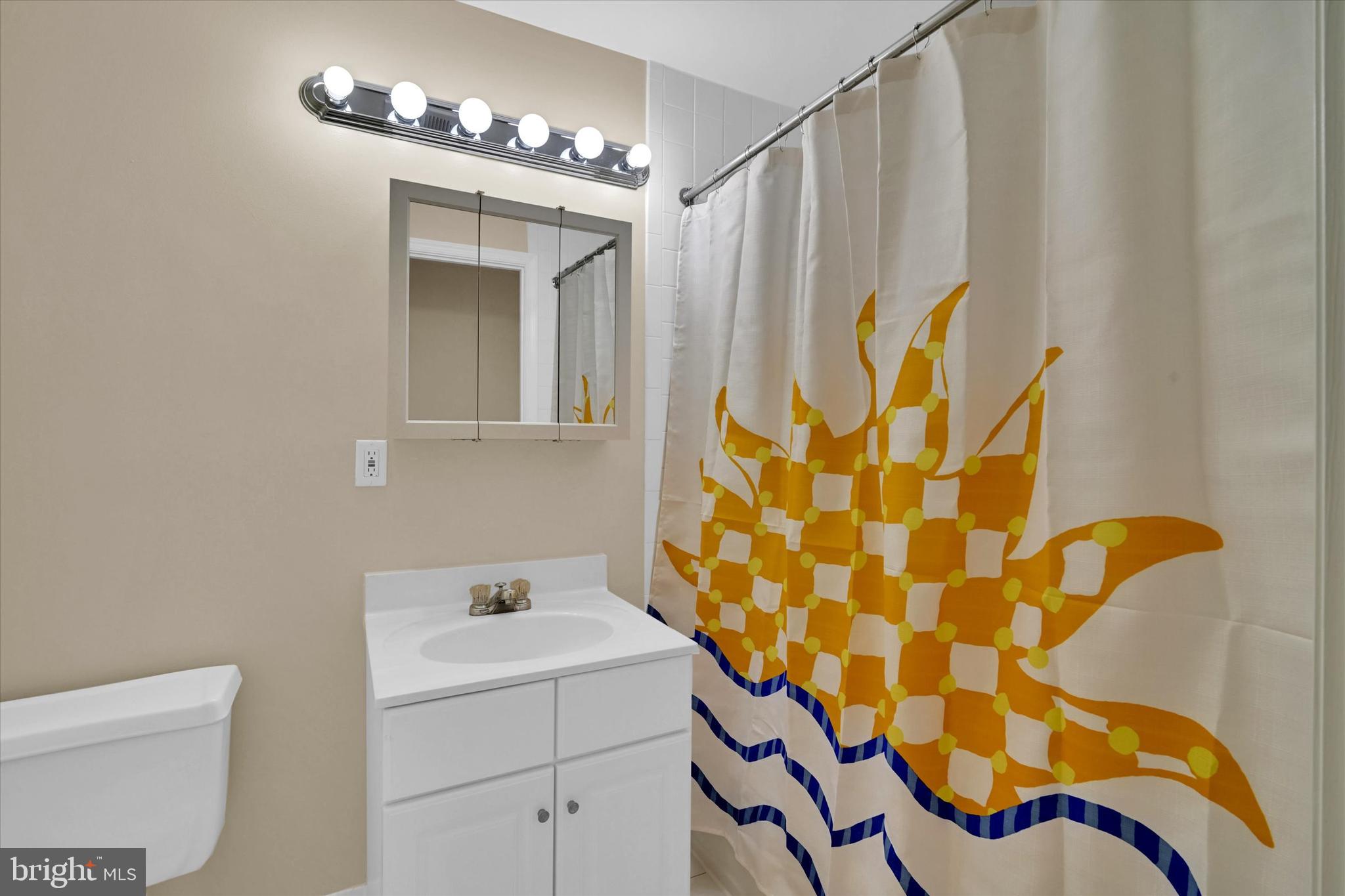 1621 T STREET NW 402