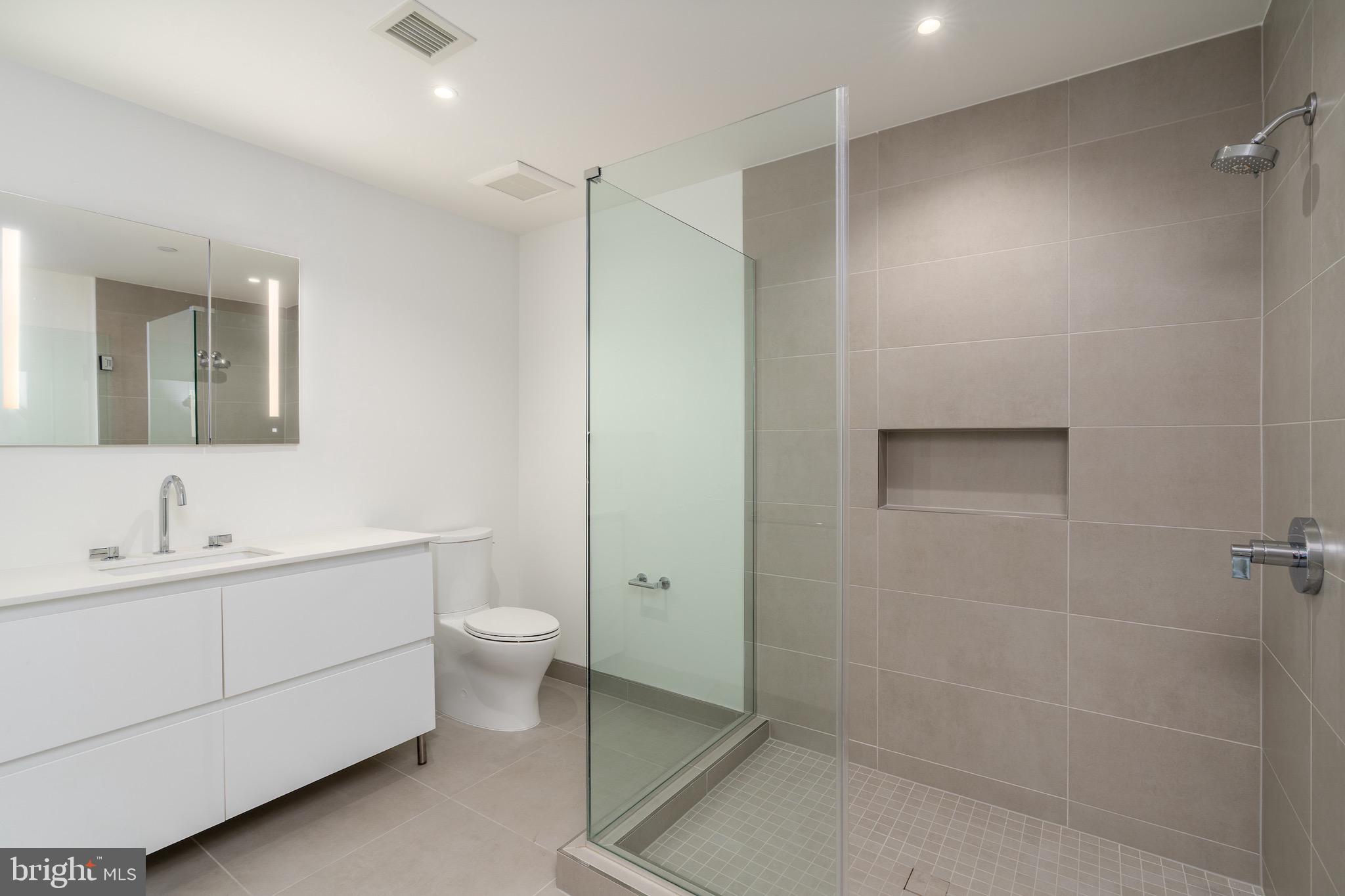 1630 COLUMBIA ROAD NW 105