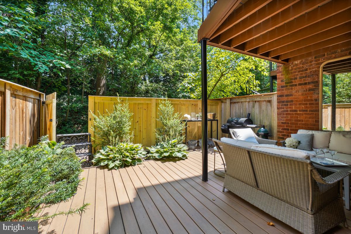 3972 GEORGETOWN COURT NW