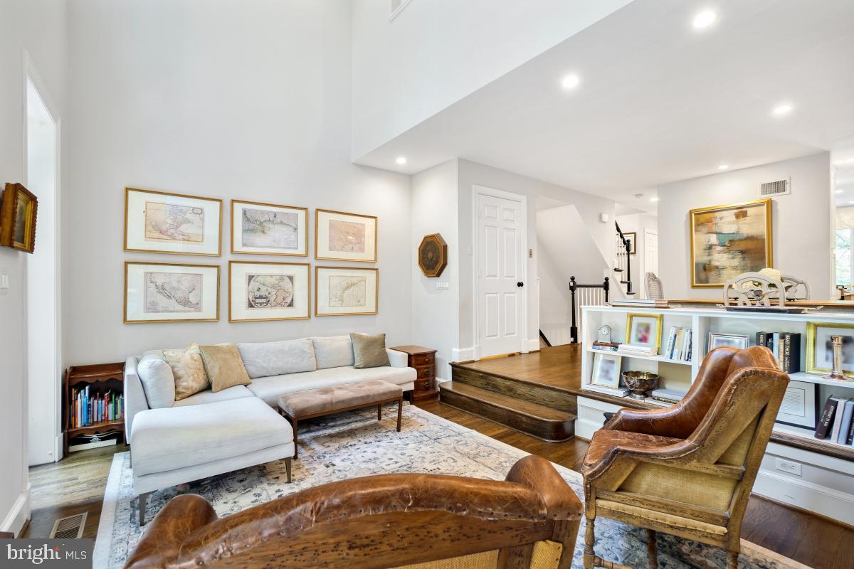 3972 GEORGETOWN COURT NW