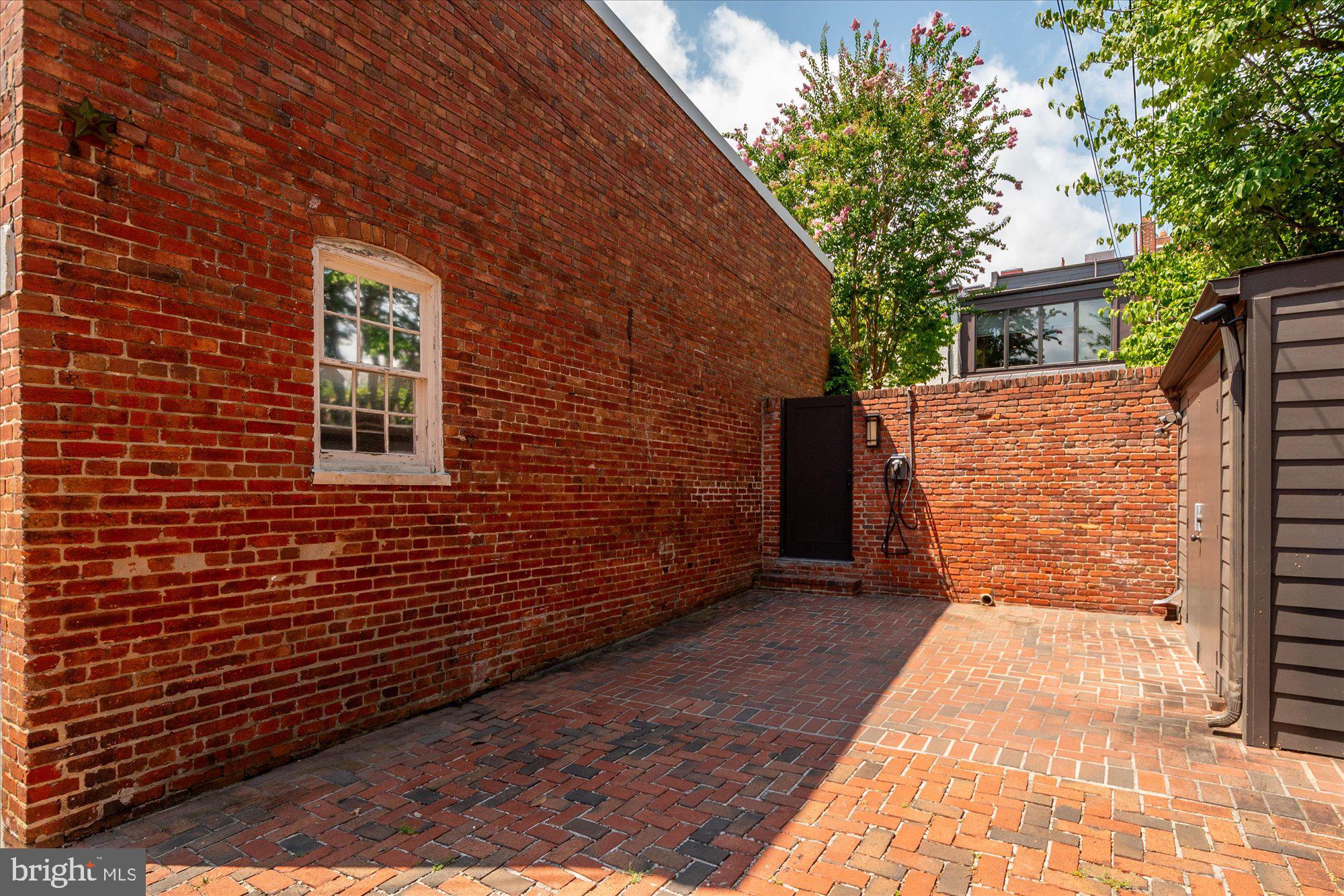 1617 35TH STREET NW