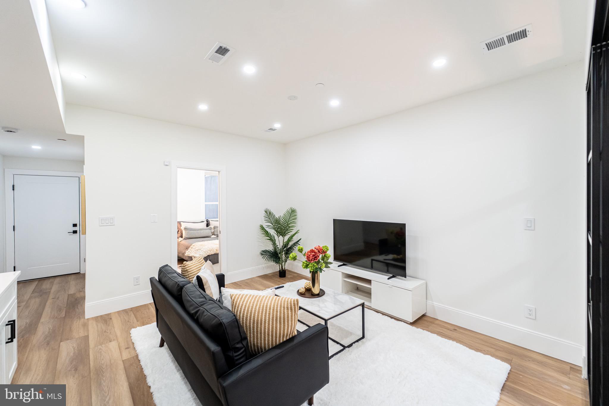 1714 EUCLID STREET NW 2