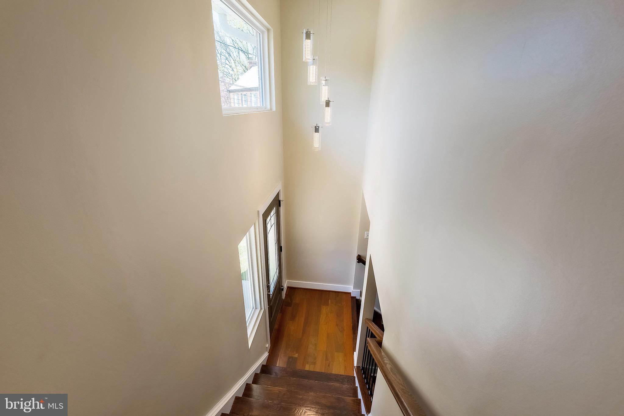 3651 HIGHWOOD DRIVE SE