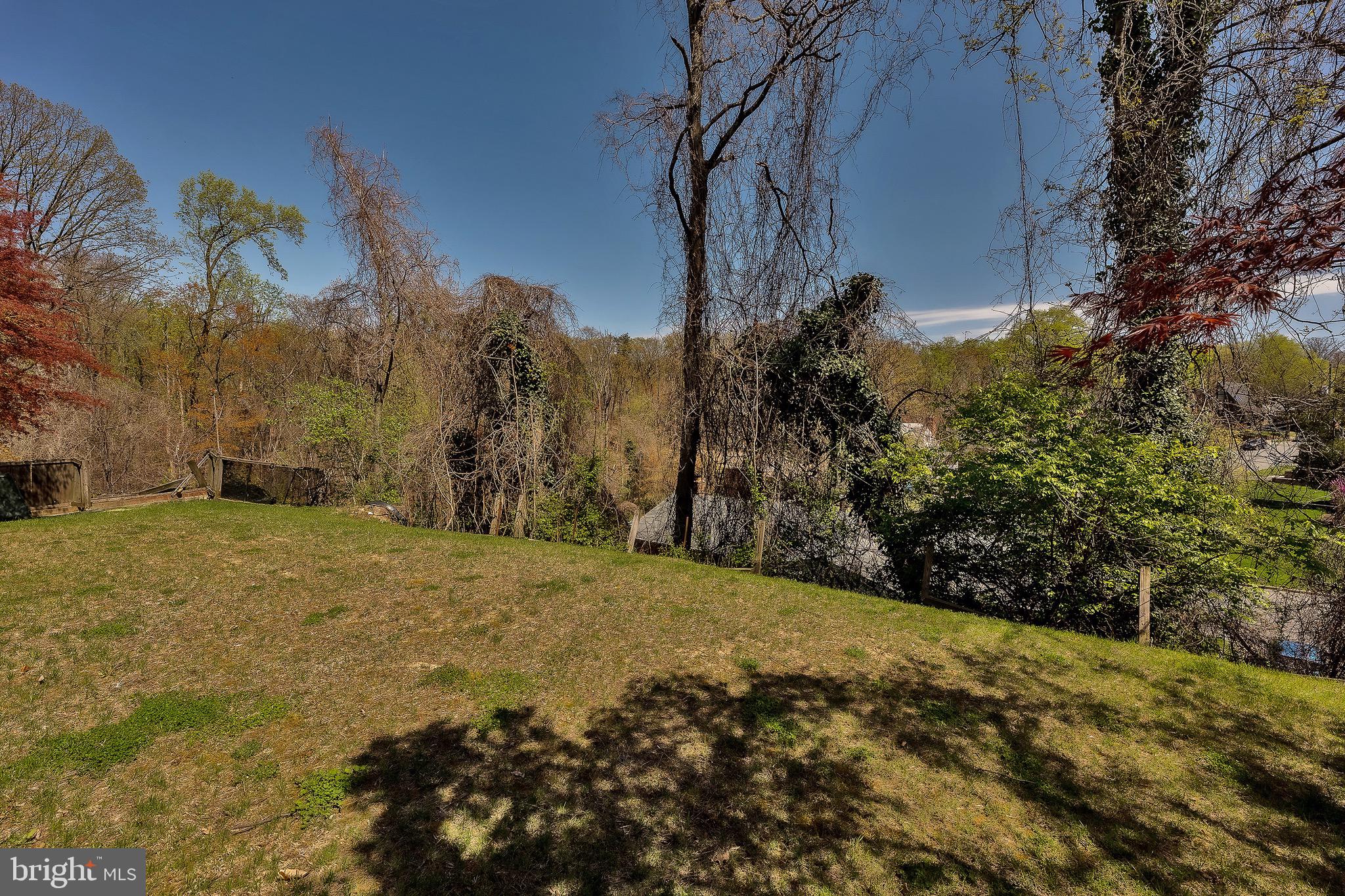 3651 HIGHWOOD DRIVE SE