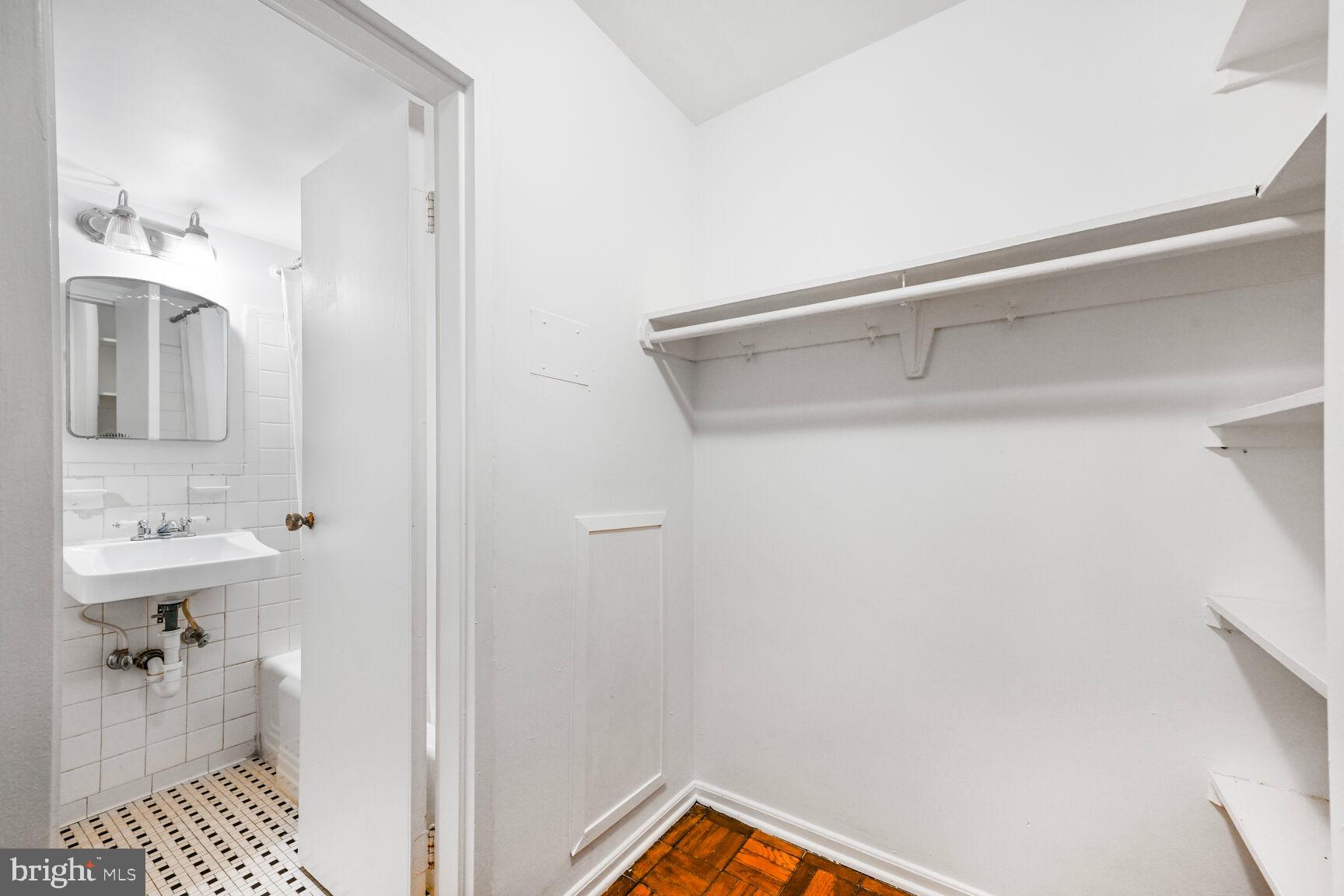 1801 CLYDESDALE PLACE NW 407