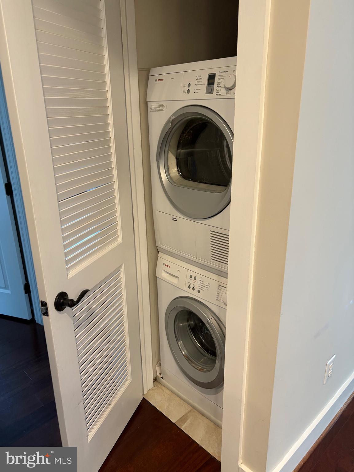 4004 EDMUNDS STREET NW 7