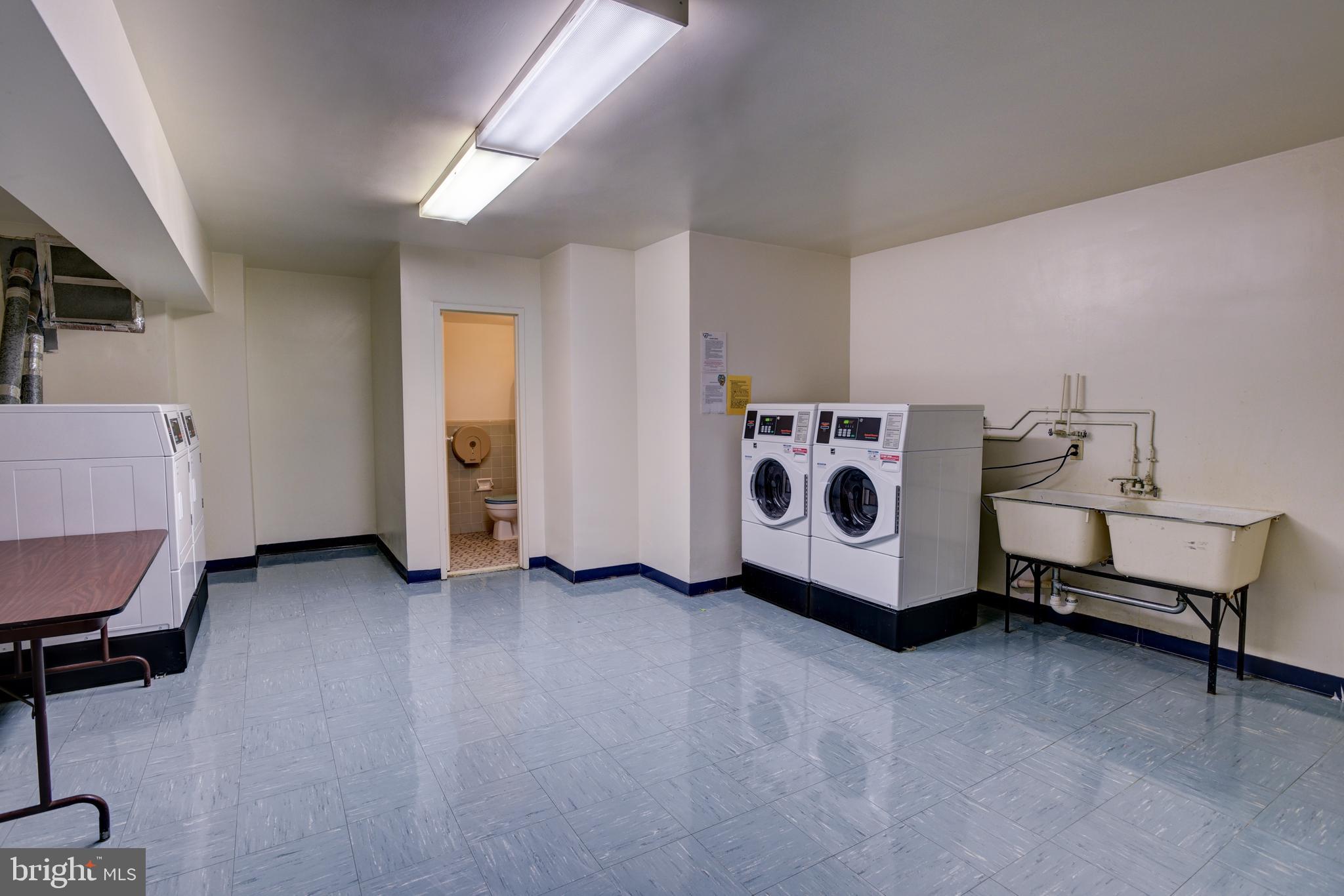 4201 CATHEDRAL AVENUE NW 619W