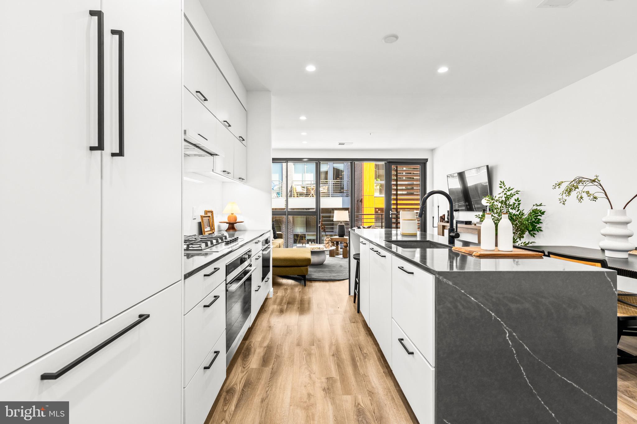 1500 HARRY THOMAS WAY NE 504