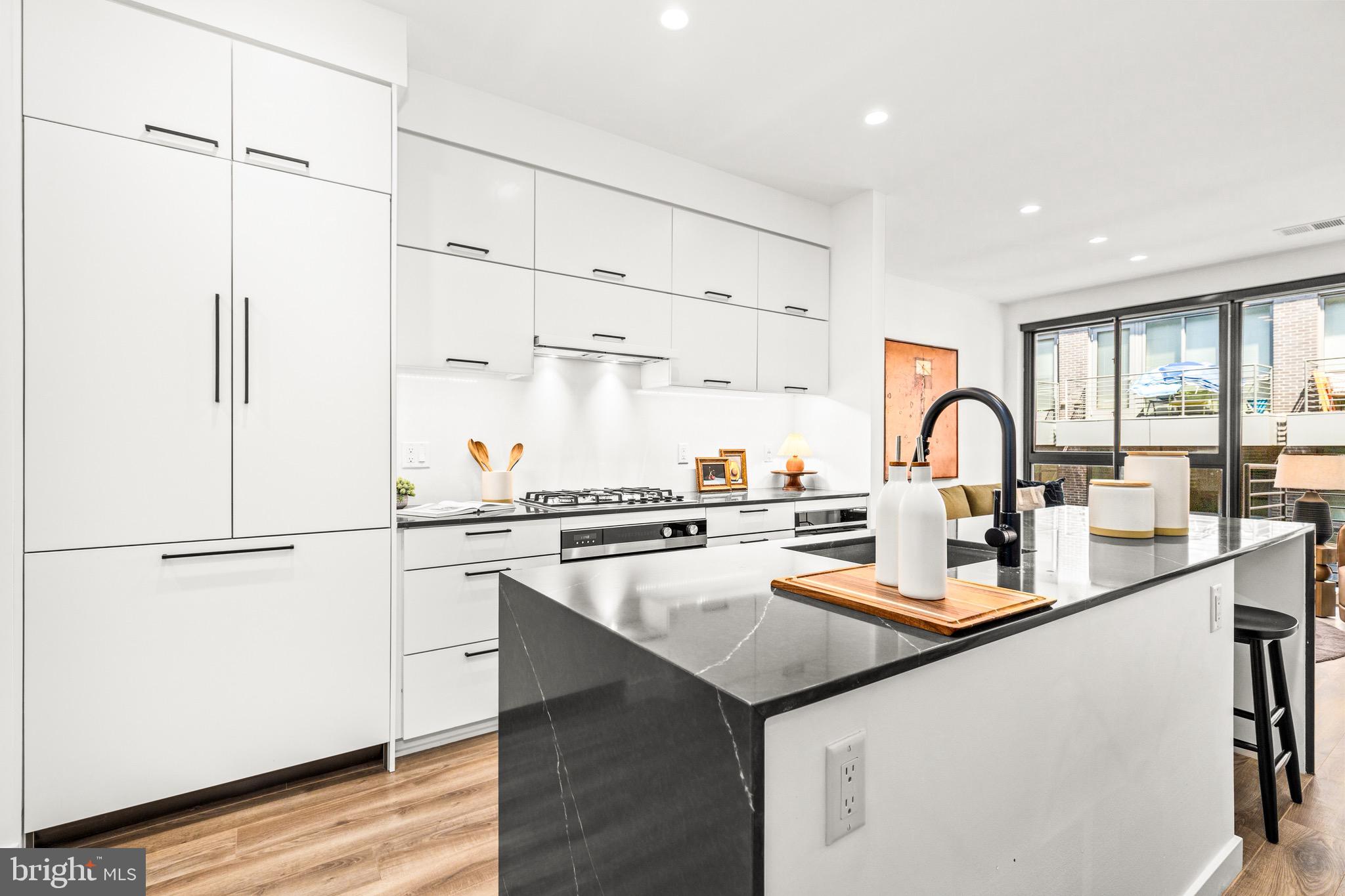 1500 HARRY THOMAS WAY NE 504