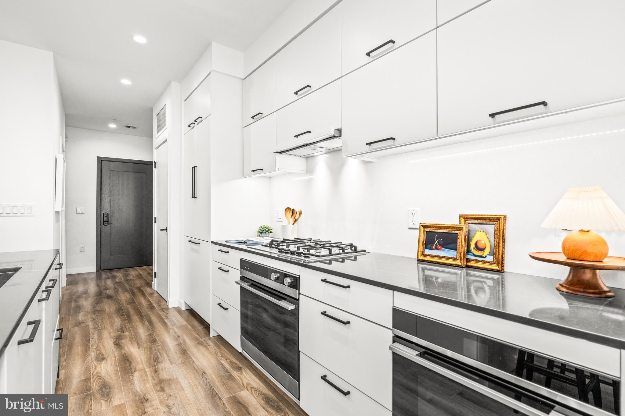 1500 HARRY THOMAS WAY NE 504