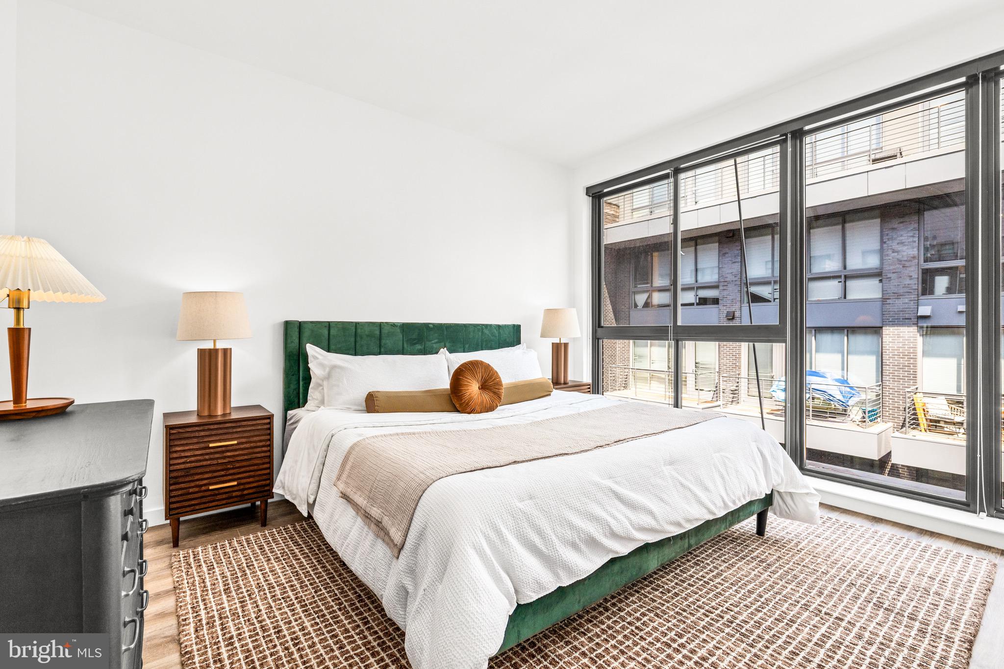 1500 HARRY THOMAS WAY NE 504