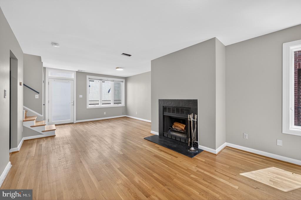 1313 VERMONT AVENUE NW 15