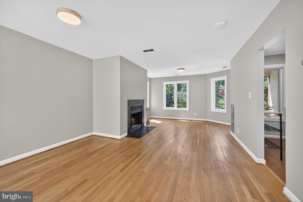 1313 VERMONT AVENUE NW 15