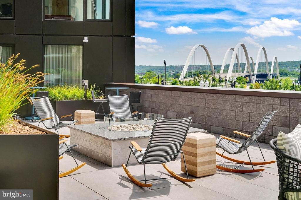 113 POTOMAC AVENUE SW 1101