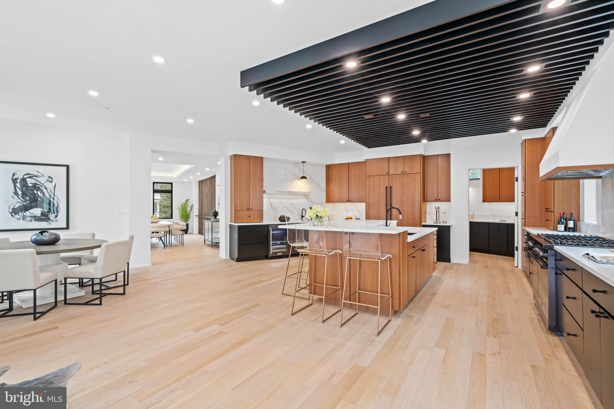 5244 WATSON STREET NW