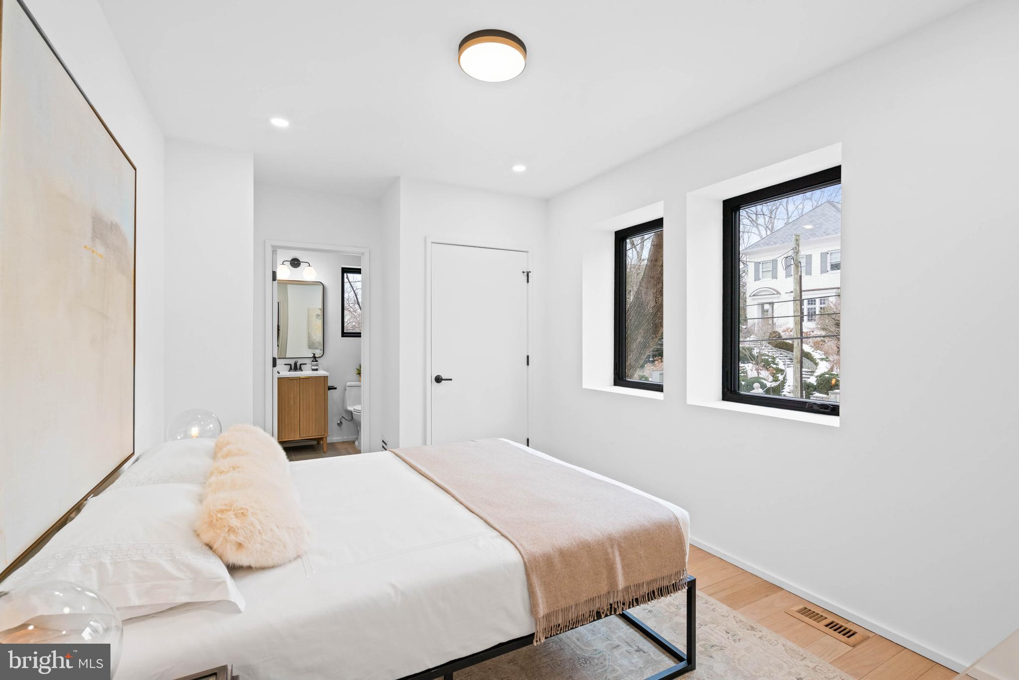 5244 WATSON STREET NW