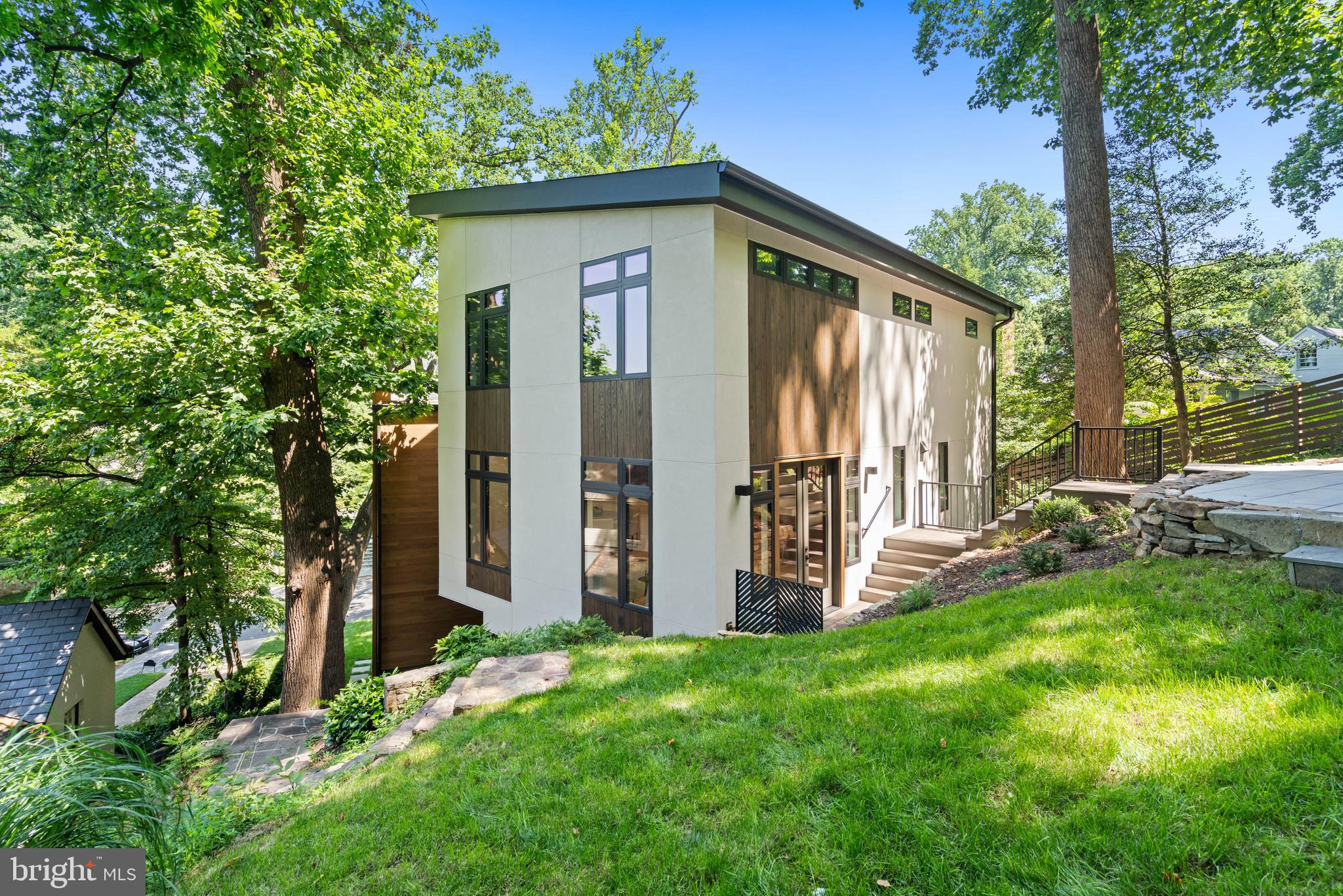 5244 WATSON STREET NW