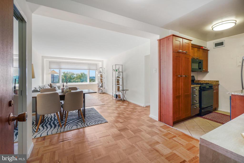 2475 VIRGINIA AVENUE NW 728