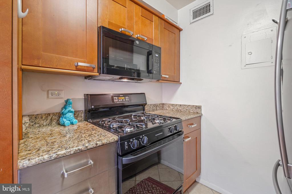 2475 VIRGINIA AVENUE NW 728