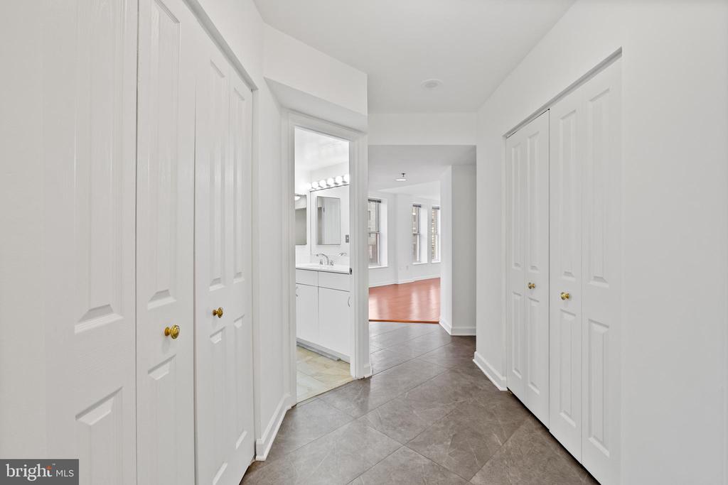 601 PENNSYLVANIA AVENUE NW 212