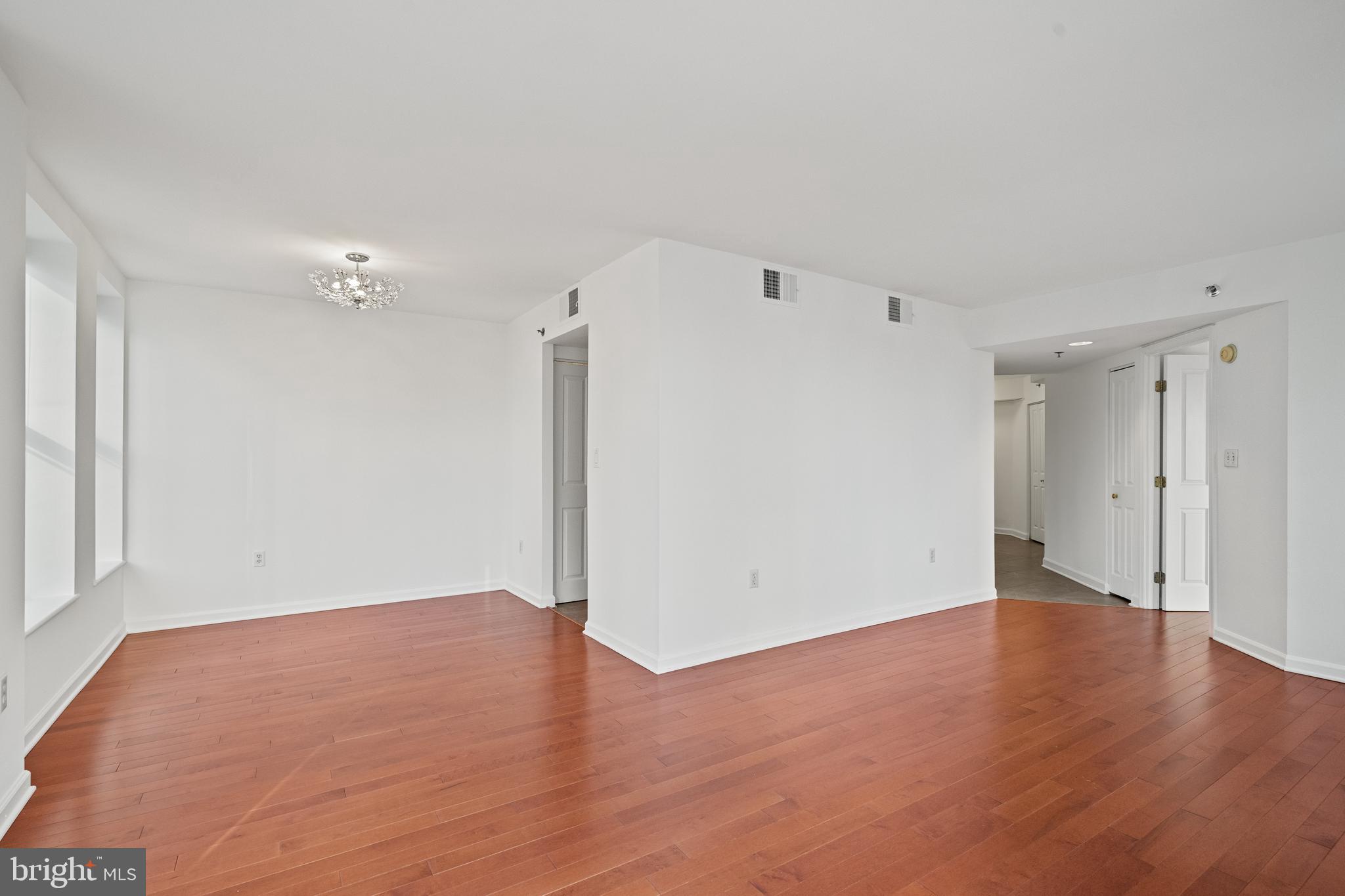 601 PENNSYLVANIA AVENUE NW 212