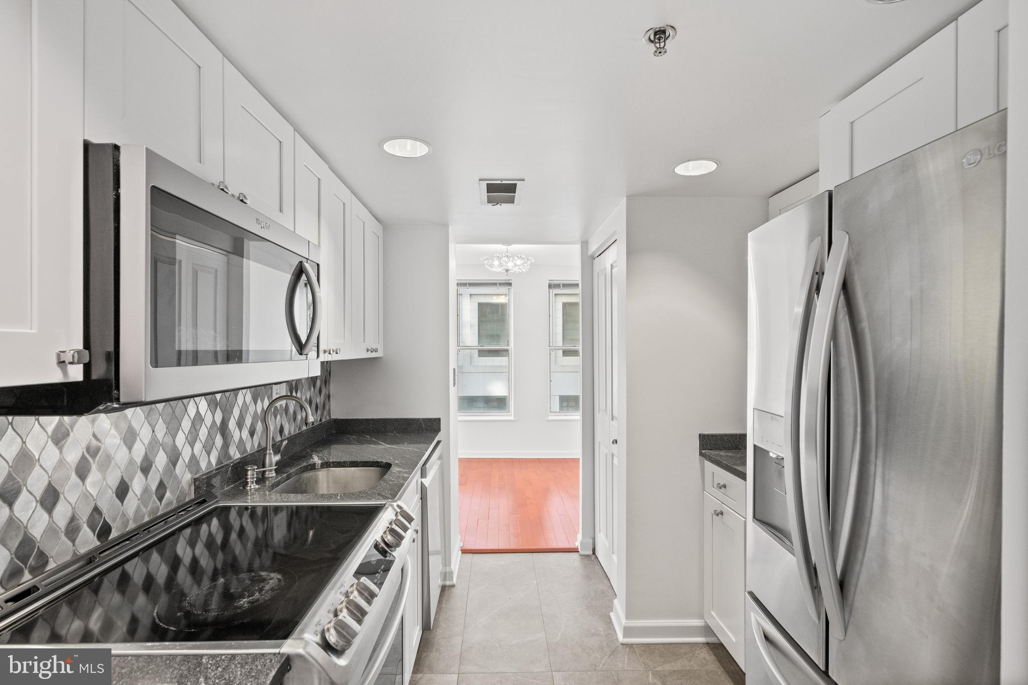 601 PENNSYLVANIA AVENUE NW 212