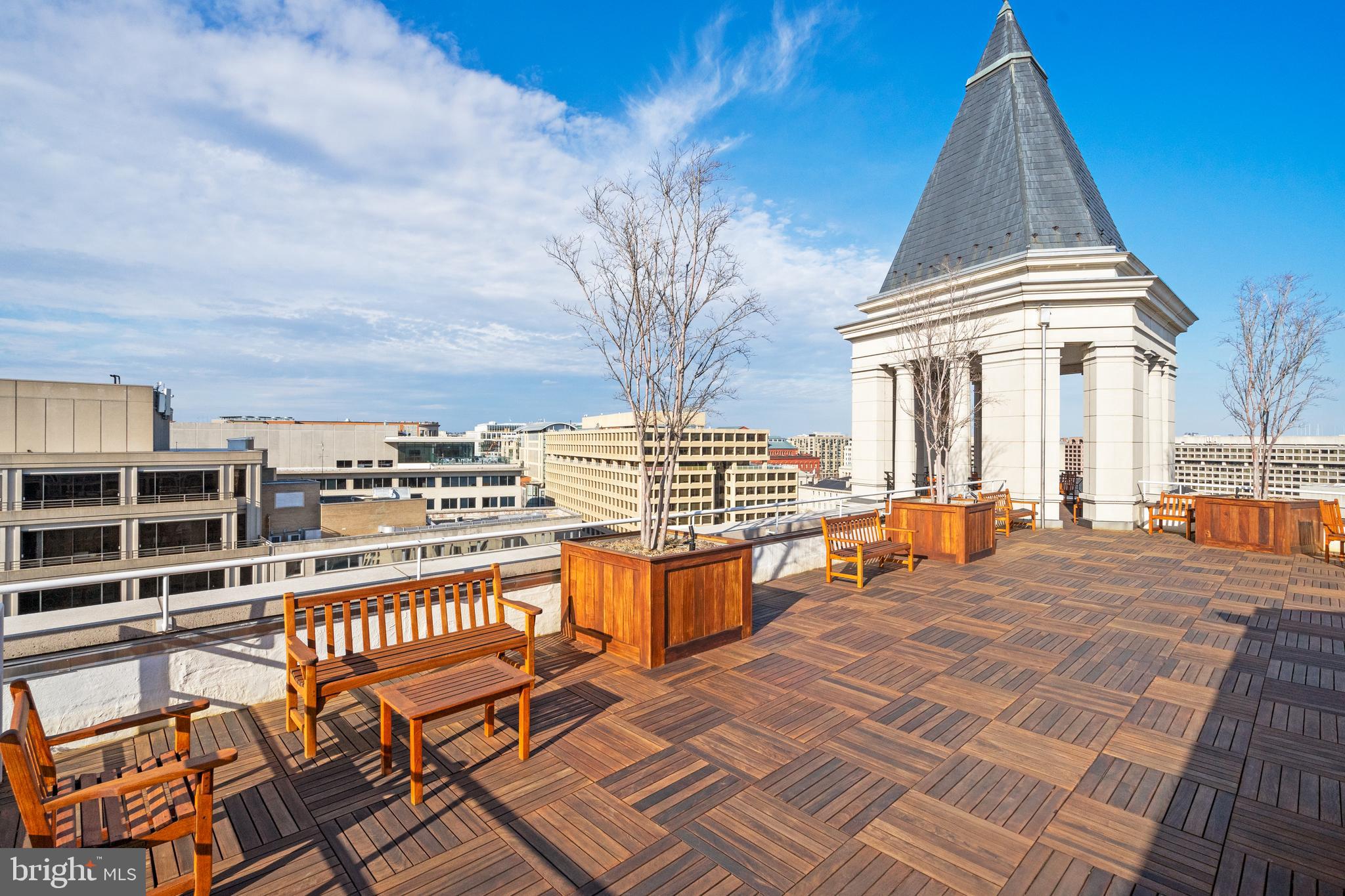 601 PENNSYLVANIA AVENUE NW 212