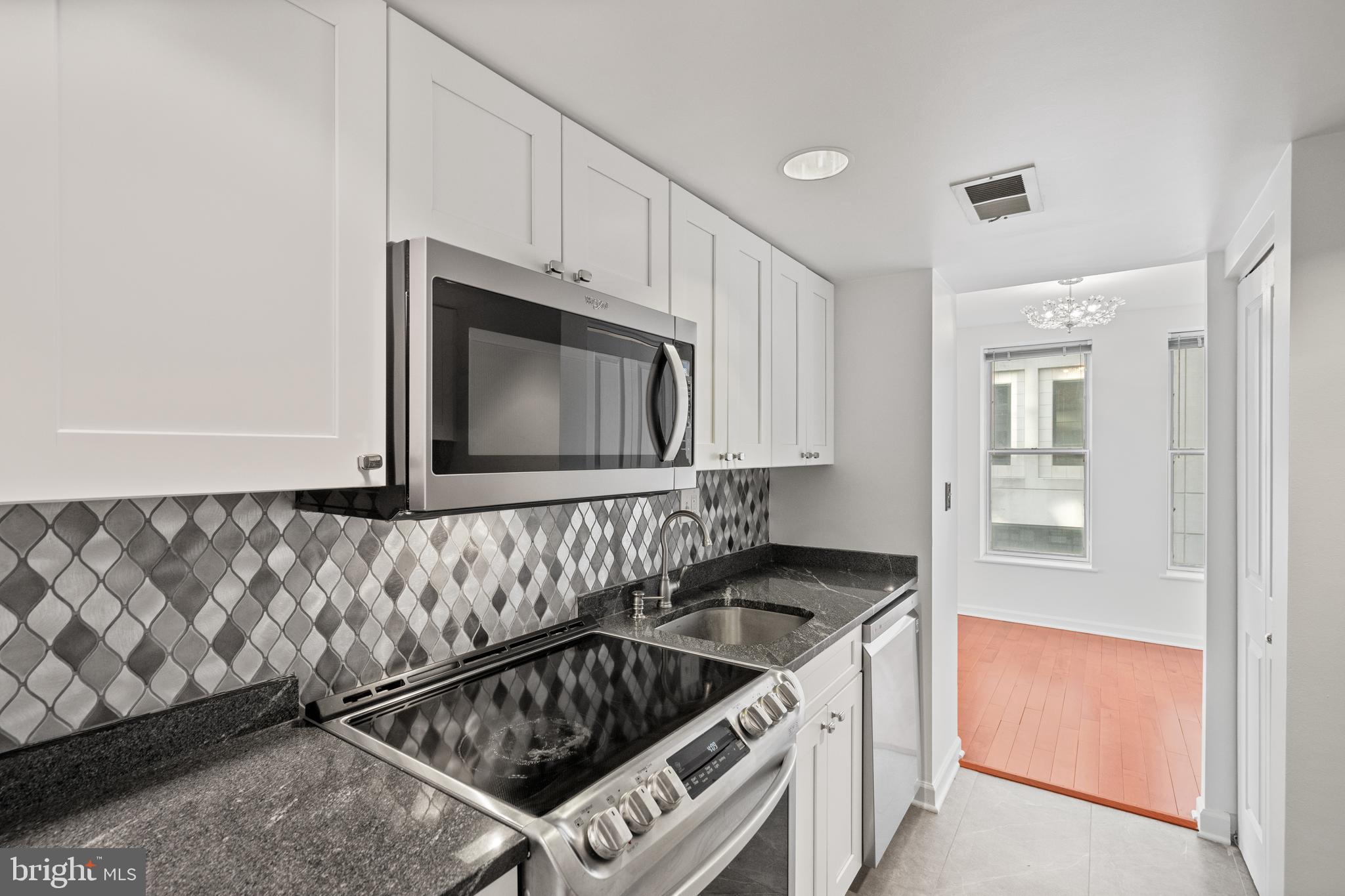 601 PENNSYLVANIA AVENUE NW 212