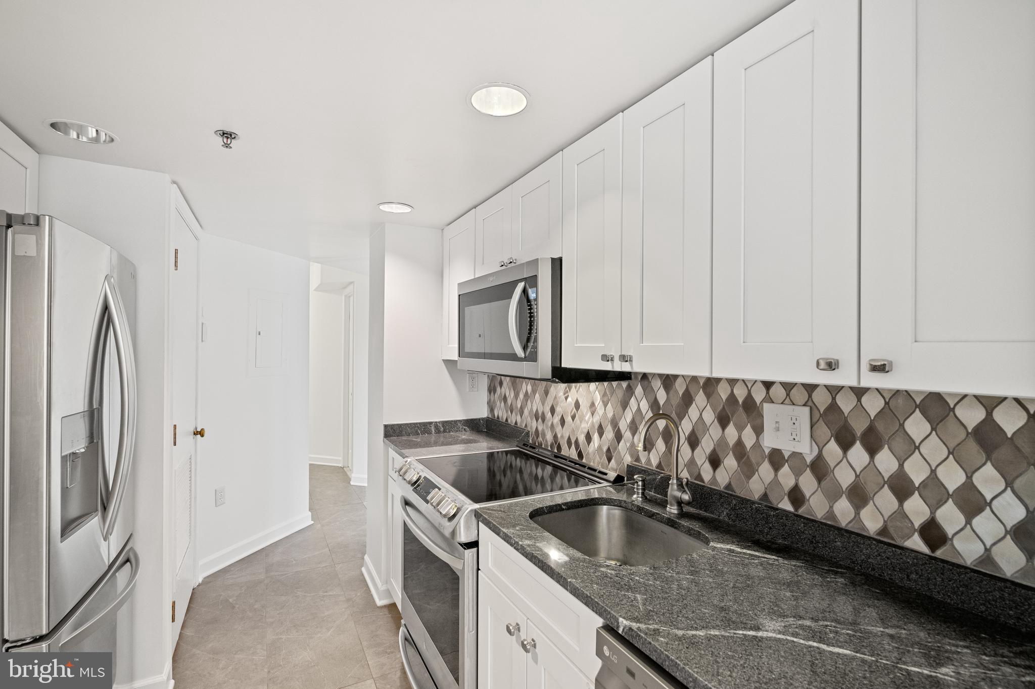 601 PENNSYLVANIA AVENUE NW 212