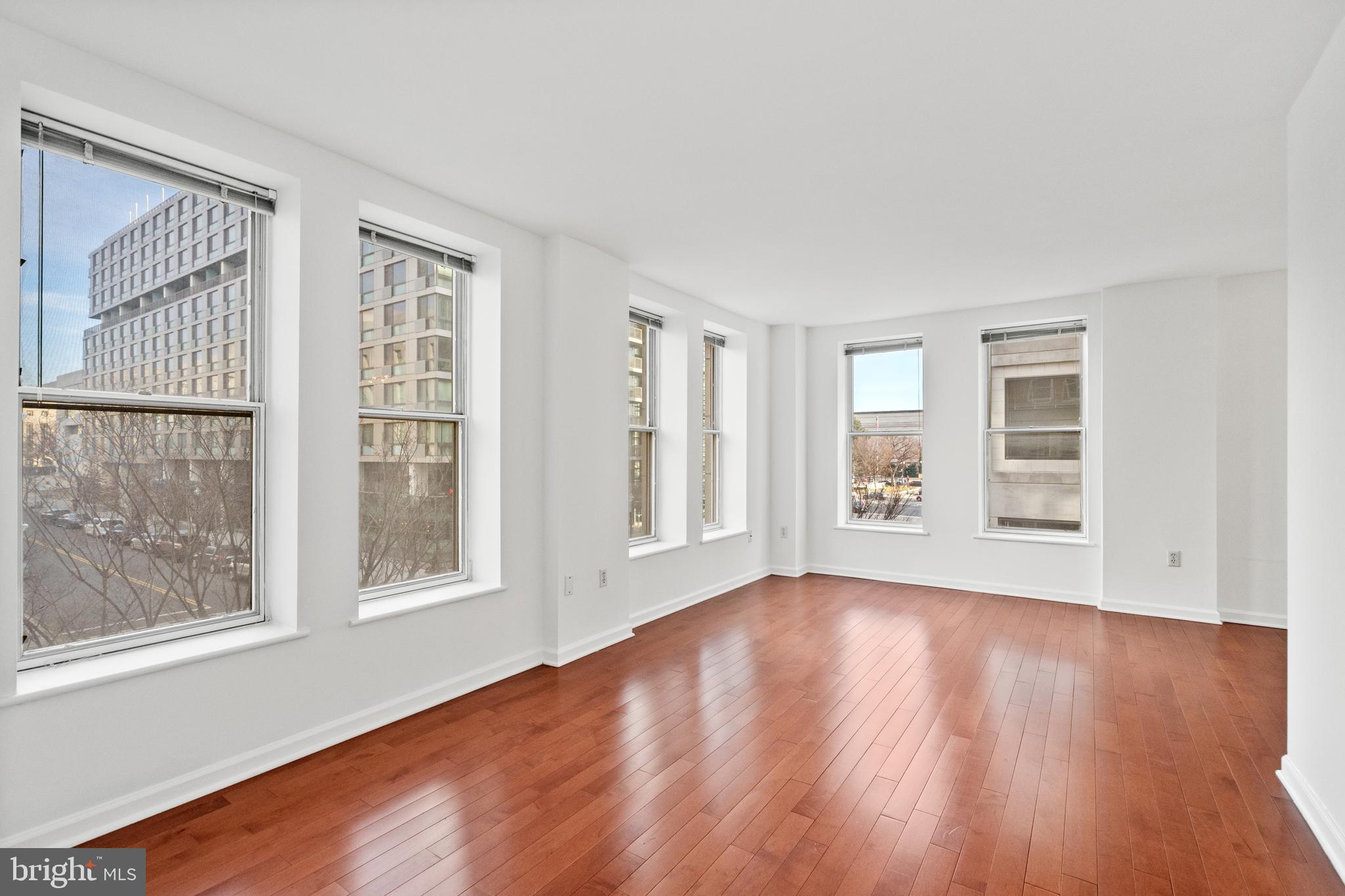 601 PENNSYLVANIA AVENUE NW 212