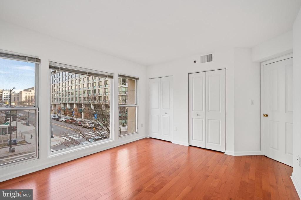 601 PENNSYLVANIA AVENUE NW 212