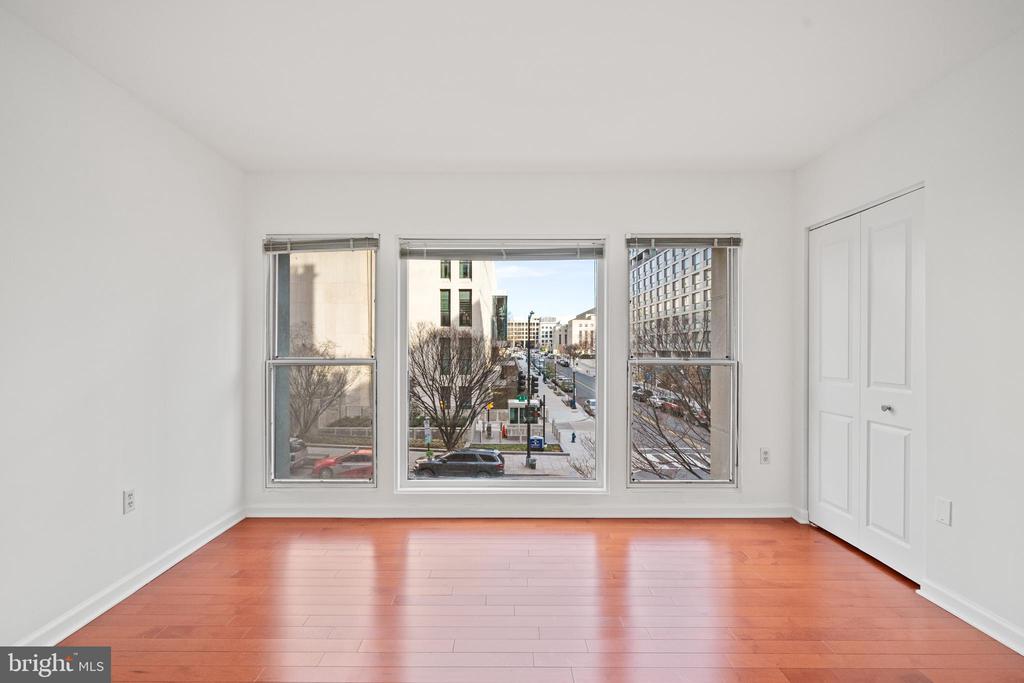 601 PENNSYLVANIA AVENUE NW 212