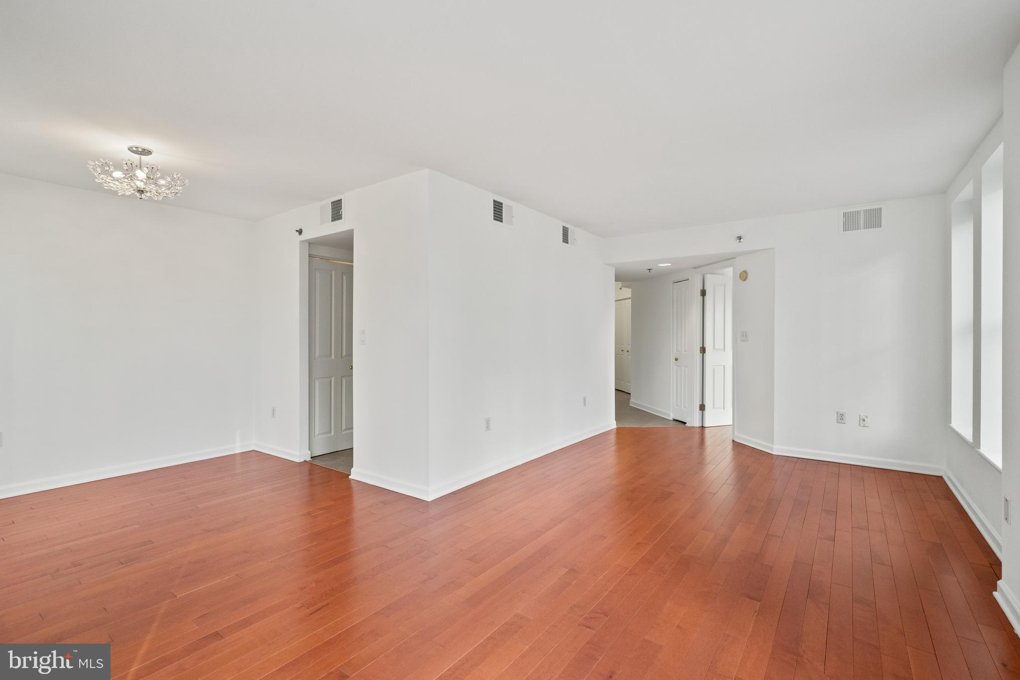 601 PENNSYLVANIA AVENUE NW 212