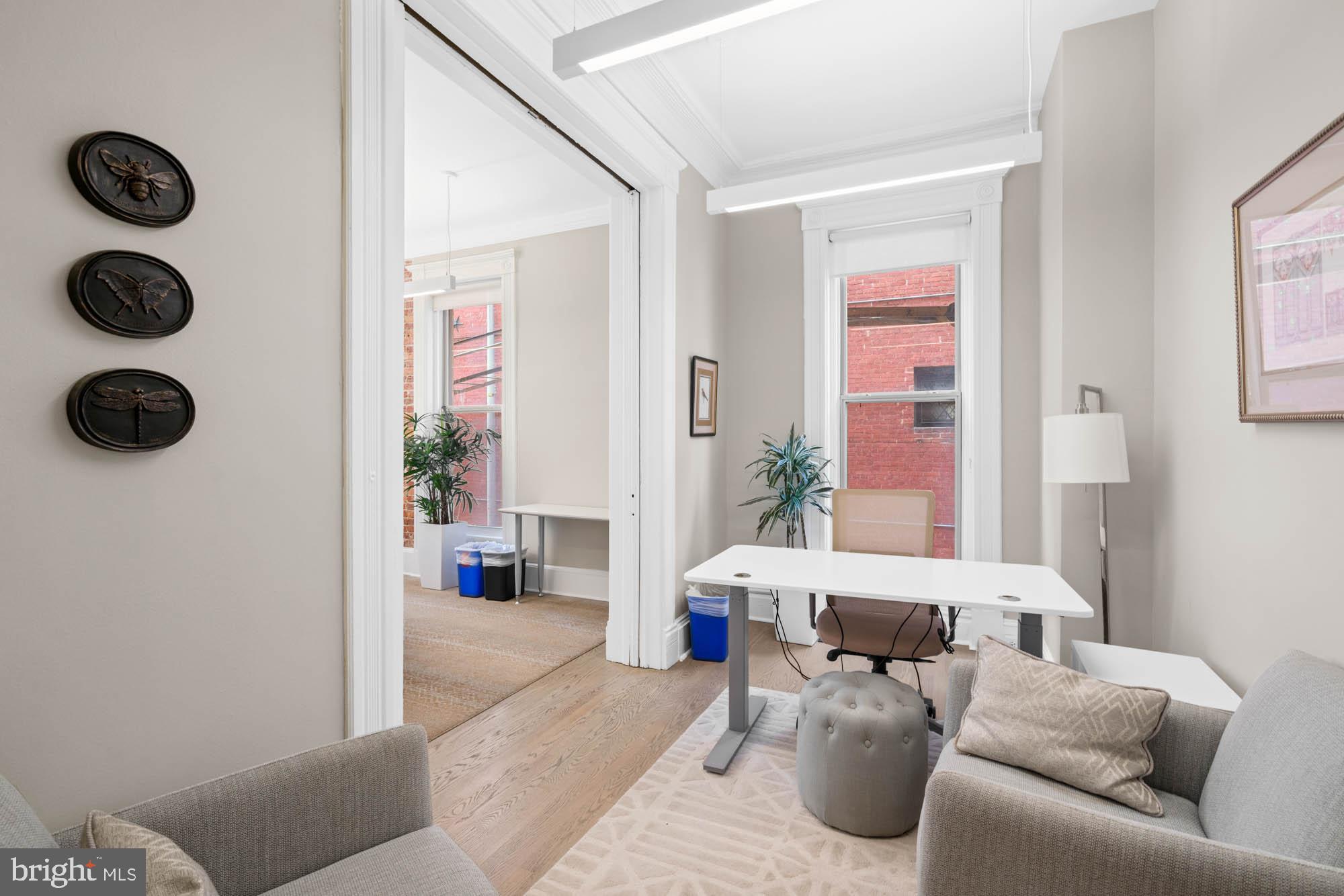 2008 HILLYER PLACE NW