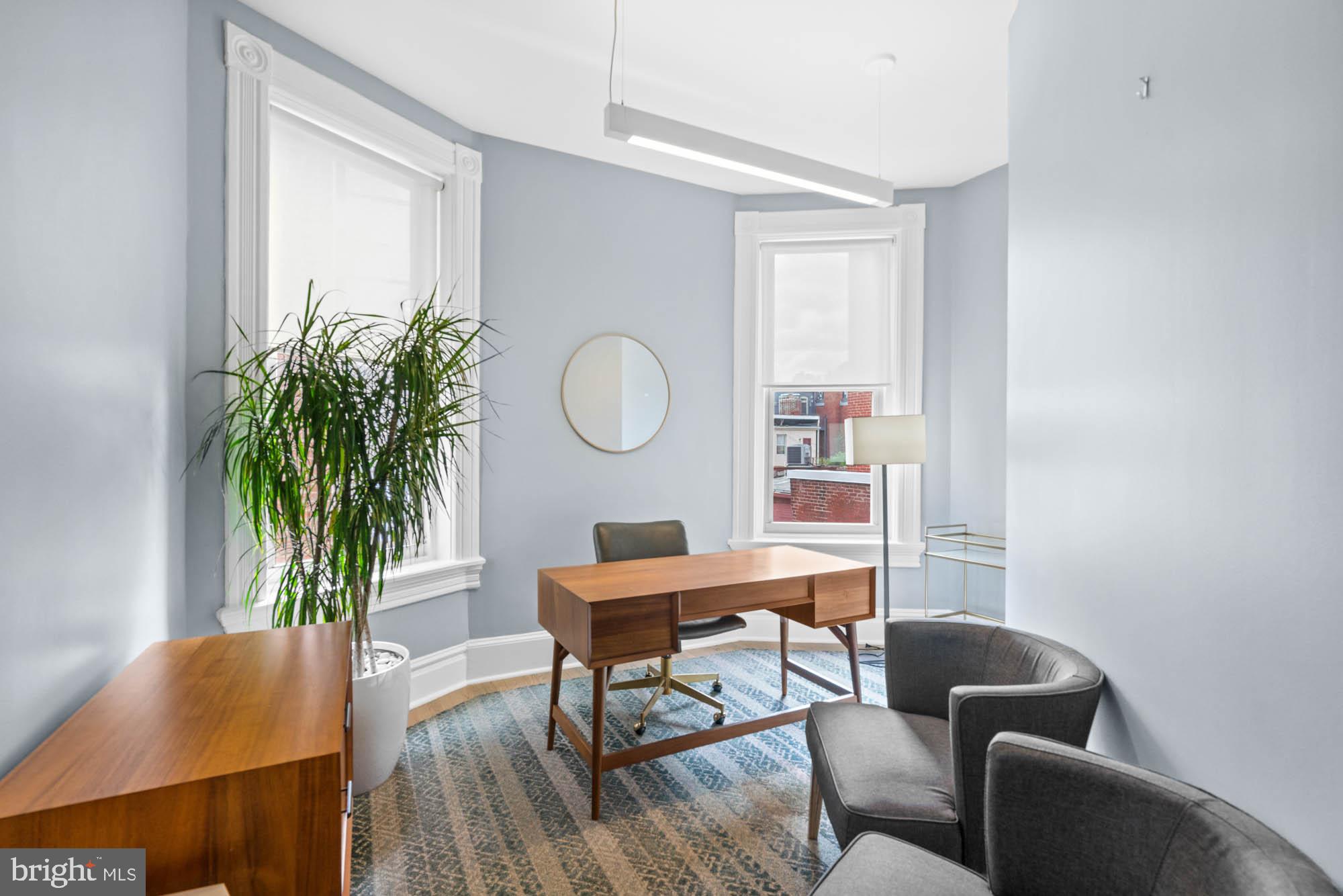 2008 HILLYER PLACE NW