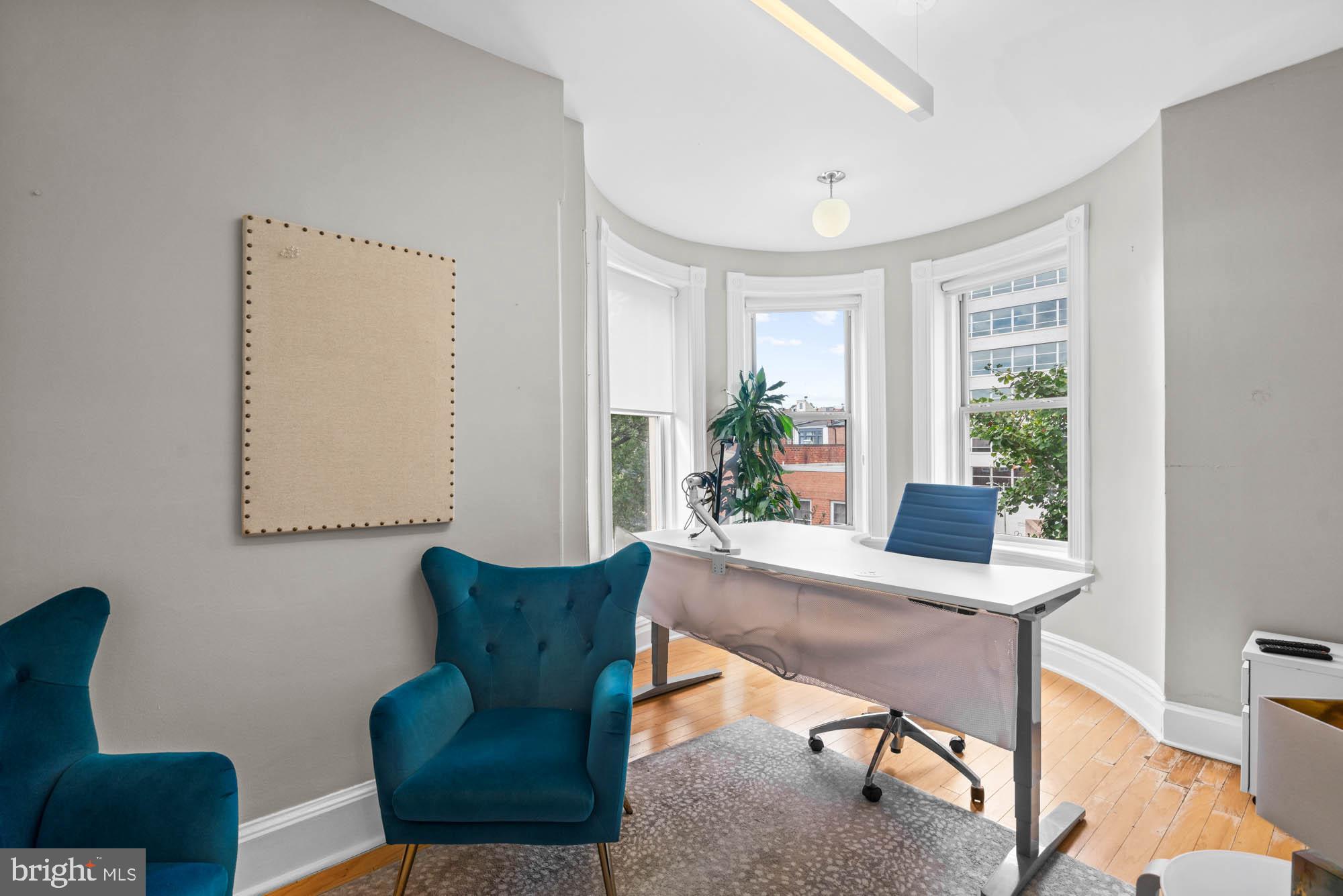 2008 HILLYER PLACE NW