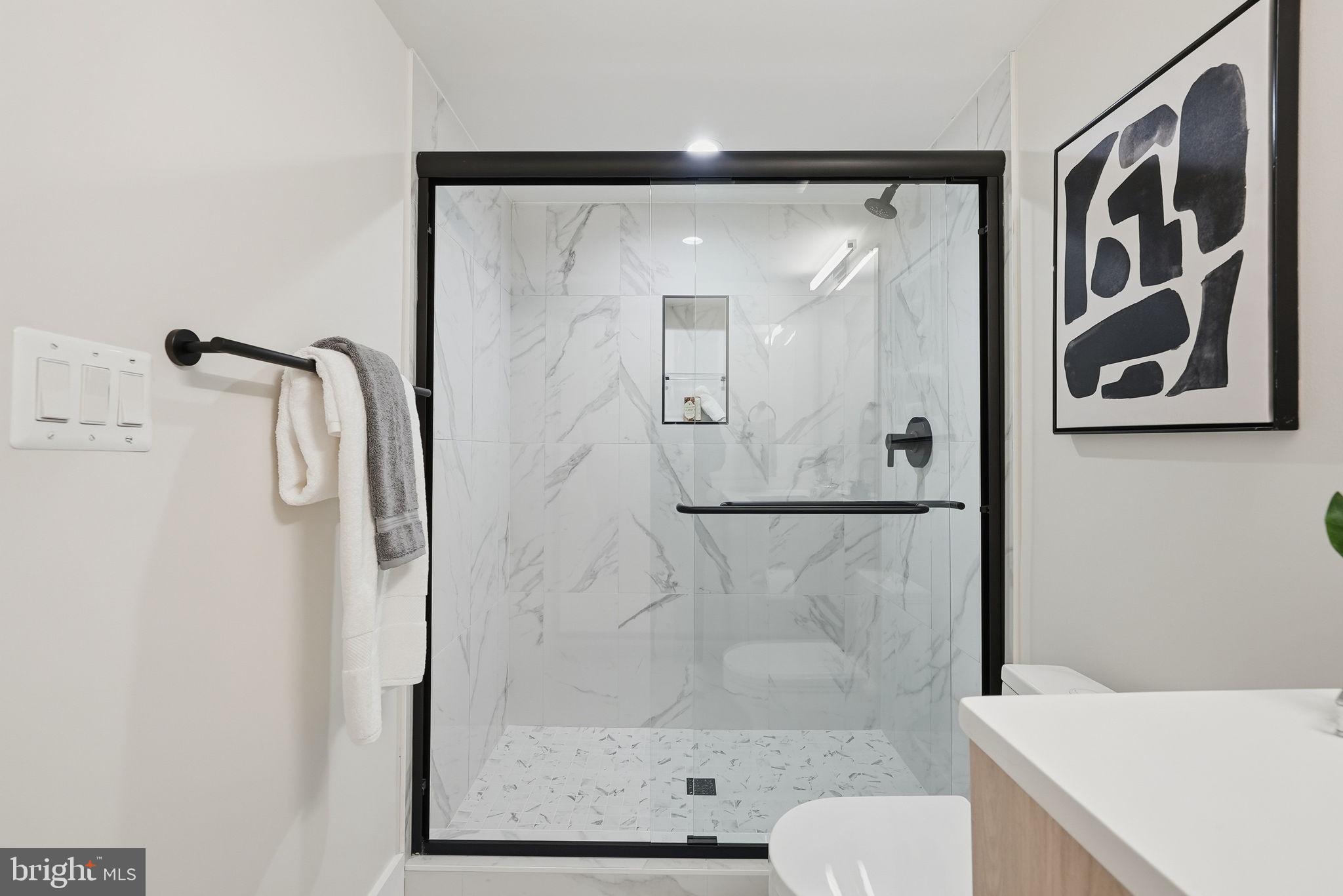 2134 WISCONSIN AVENUE NW 4