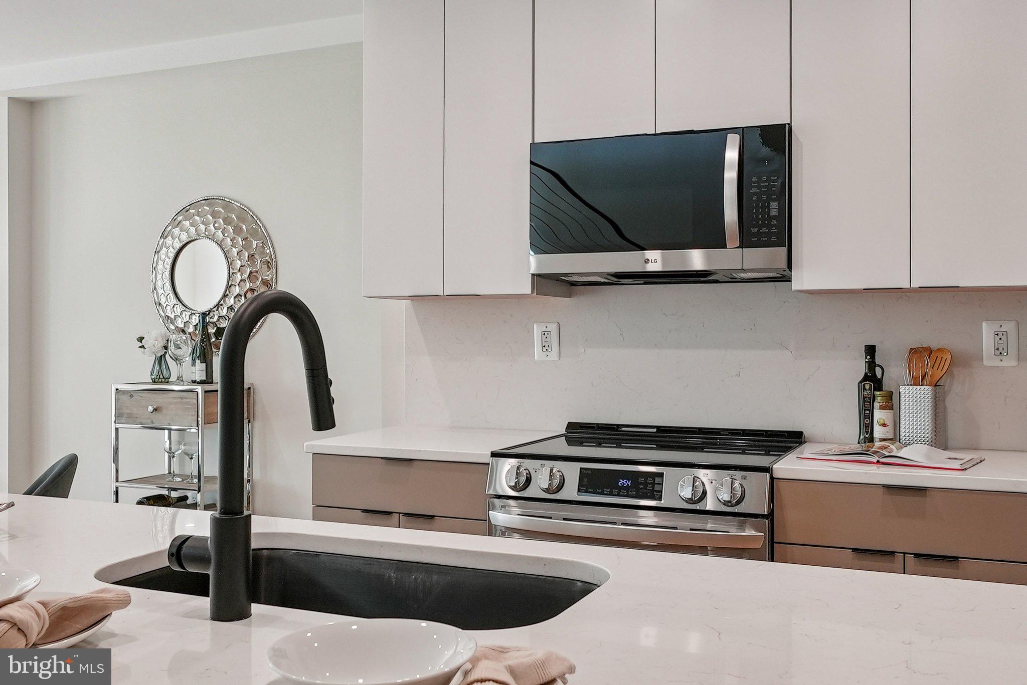 2134 WISCONSIN AVENUE NW 5