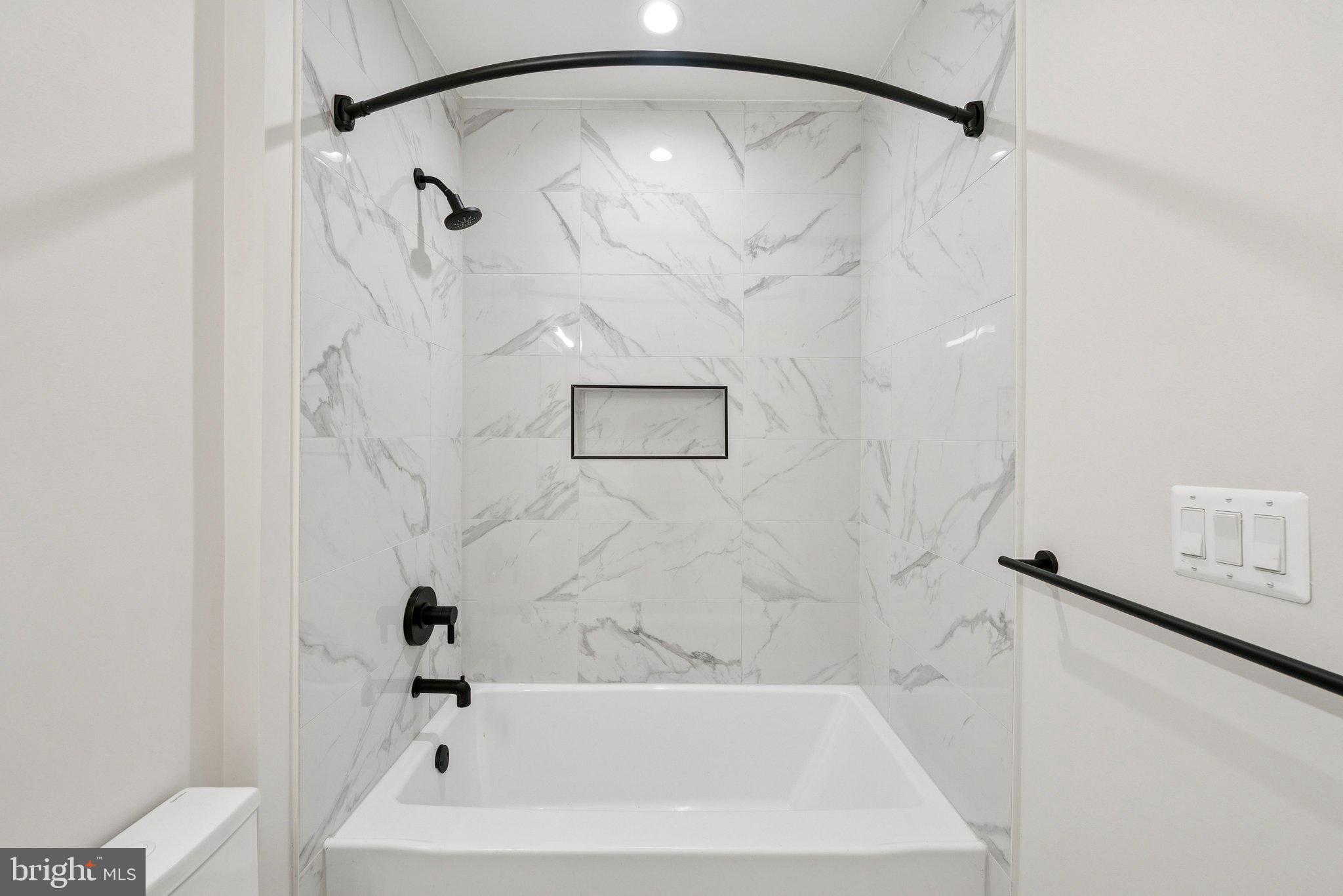 2134 WISCONSIN AVENUE NW 5