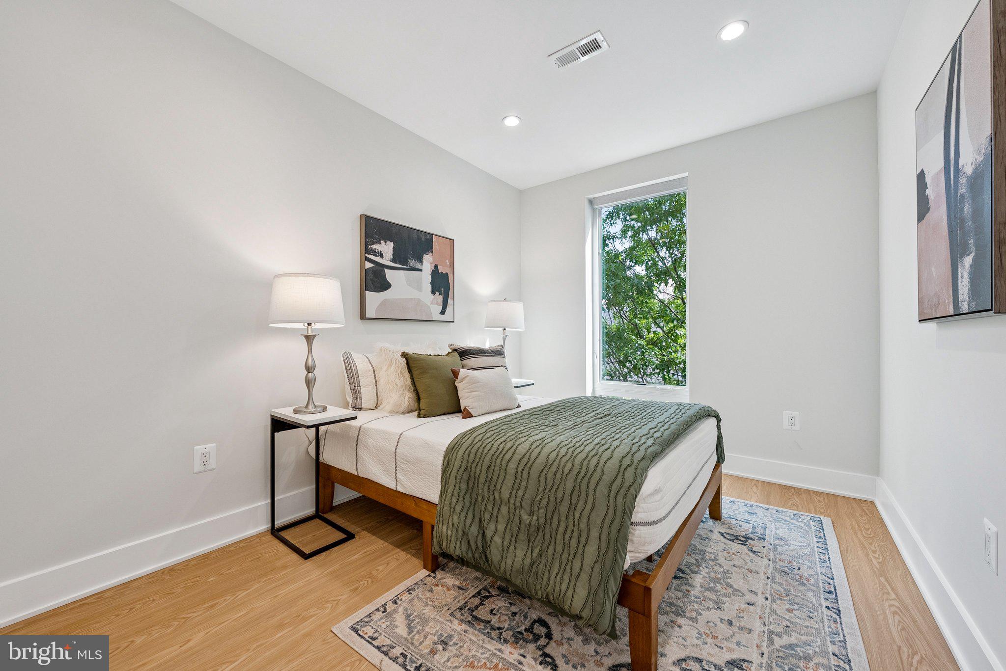 2134 WISCONSIN AVENUE NW 5