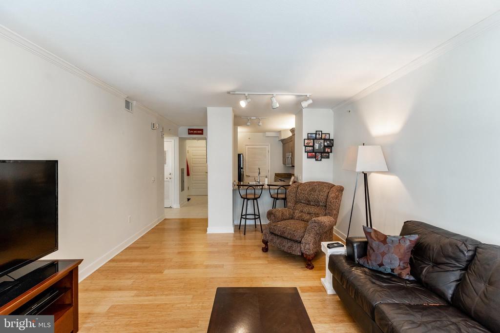 616 E STREET NW 420