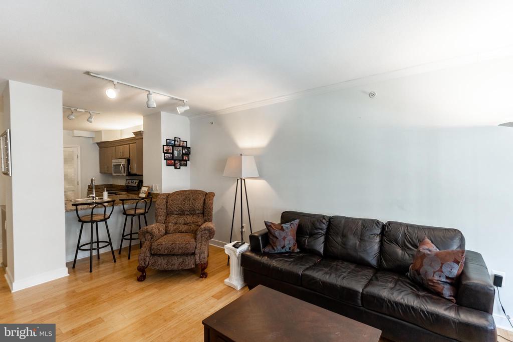 616 E STREET NW 420