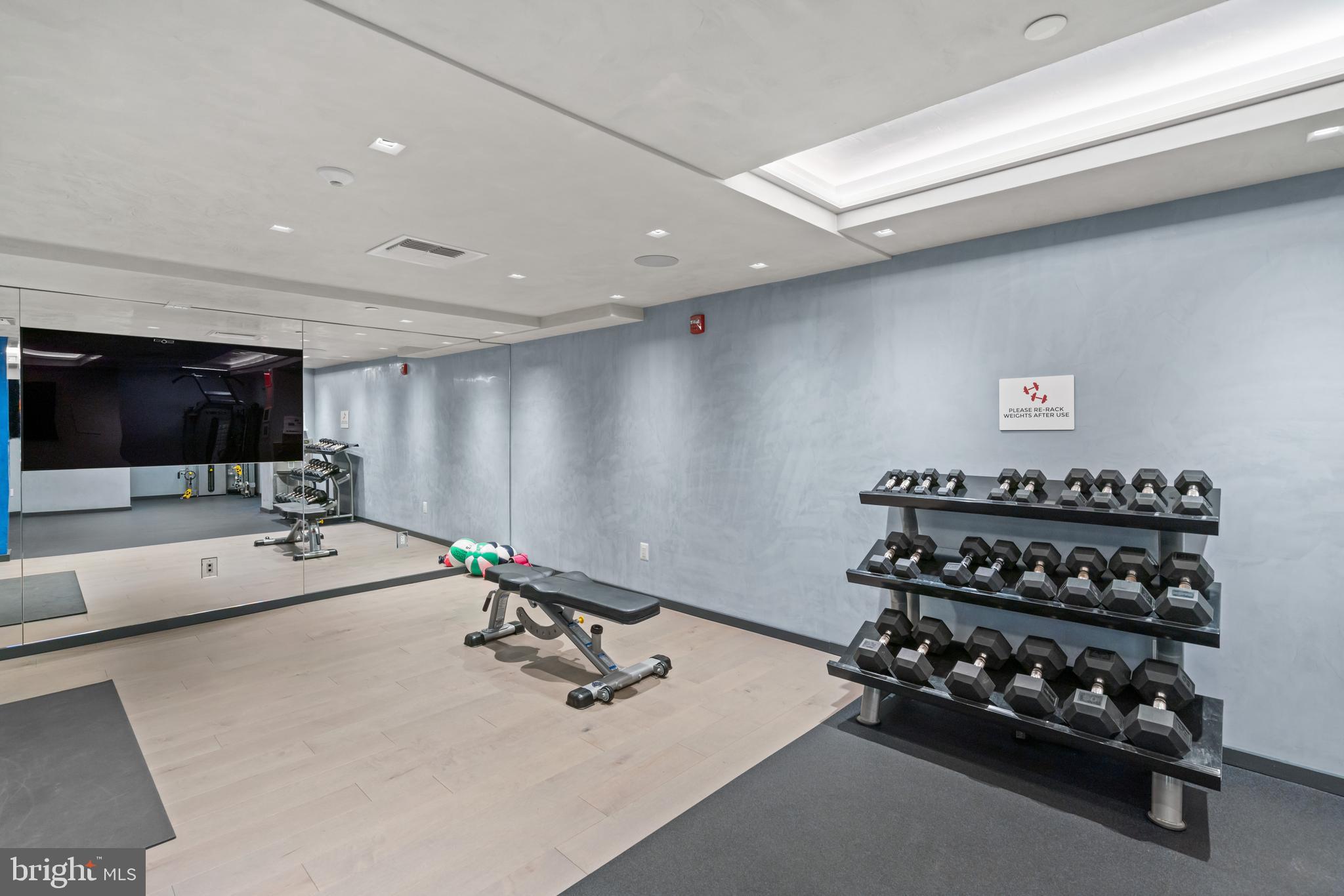 801 PENNSYLVANIA AVENUE NW 1218