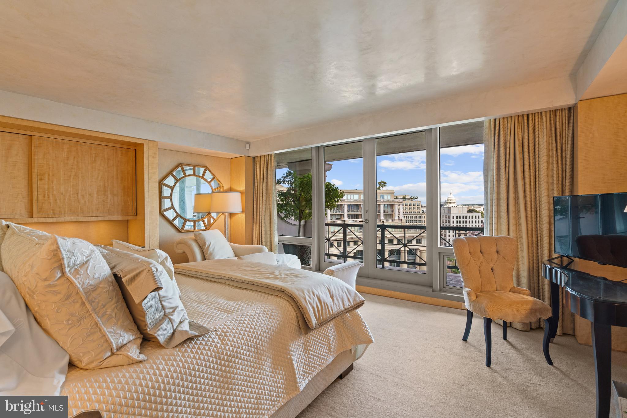 801 PENNSYLVANIA AVENUE NW 1218