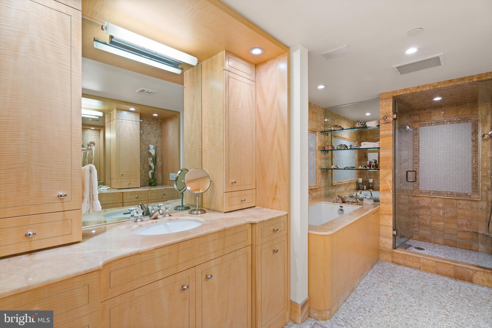 801 PENNSYLVANIA AVENUE NW 1218