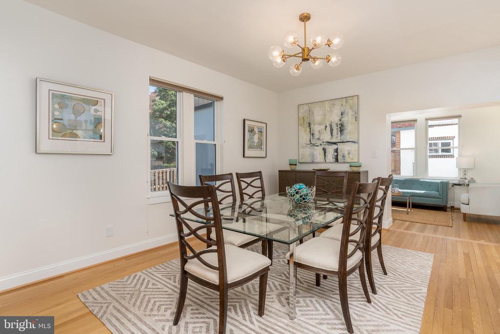 3249 38TH STREET NW