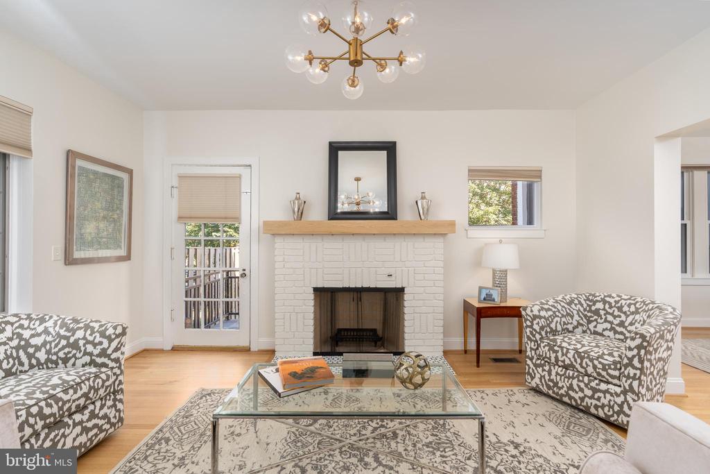 3249 38TH STREET NW