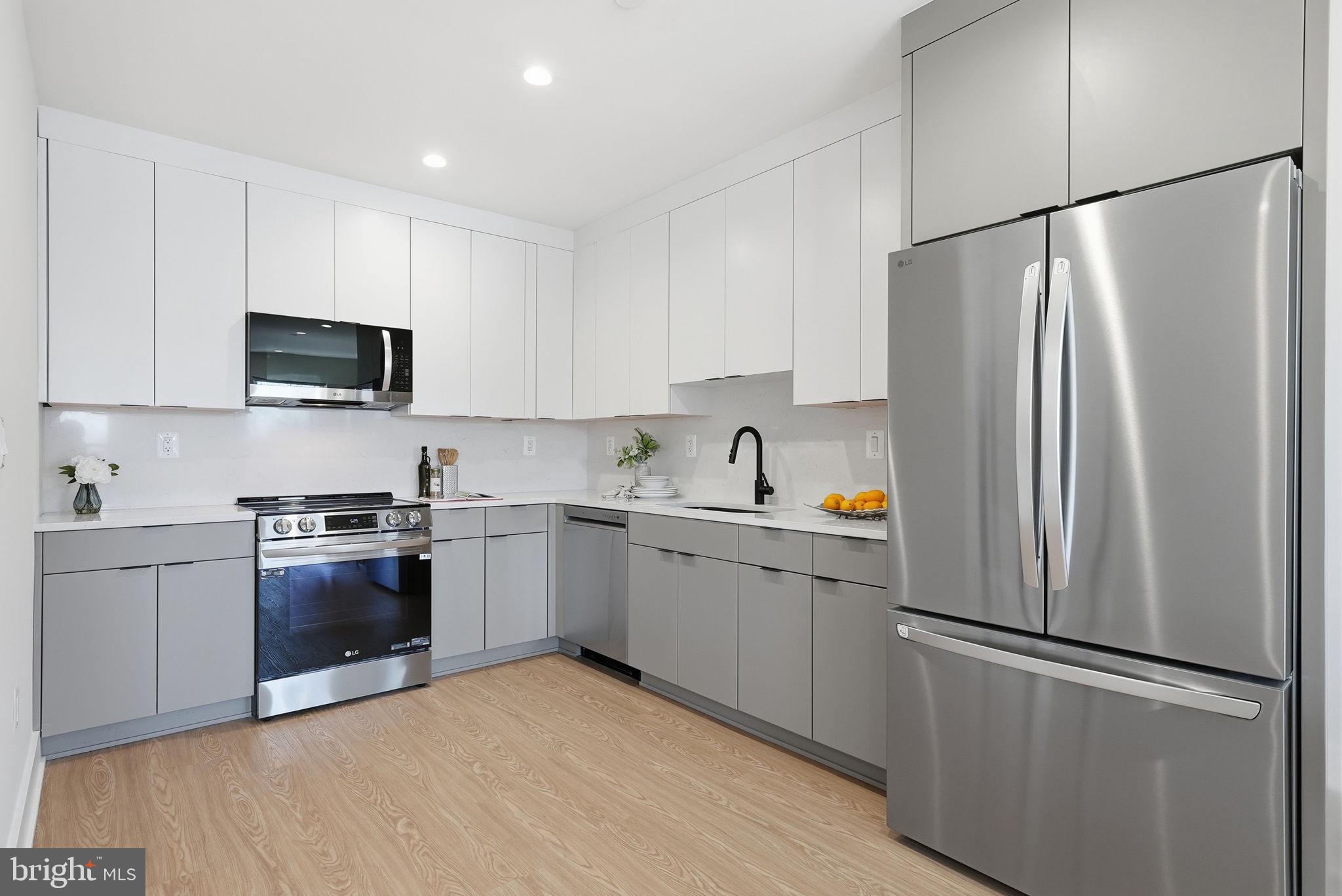 2134 WISCONSIN AVENUE NW 6